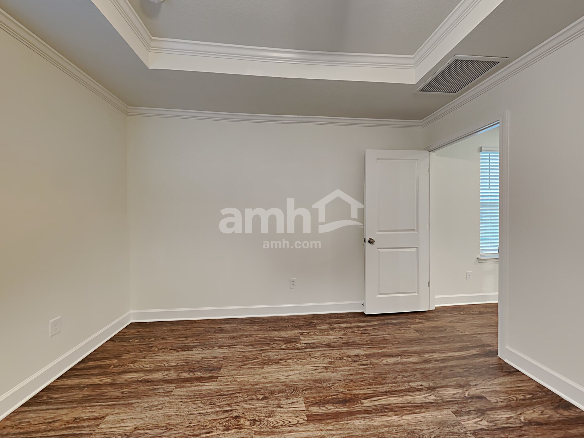 Building Photo - 1100 Tan Tara Trl