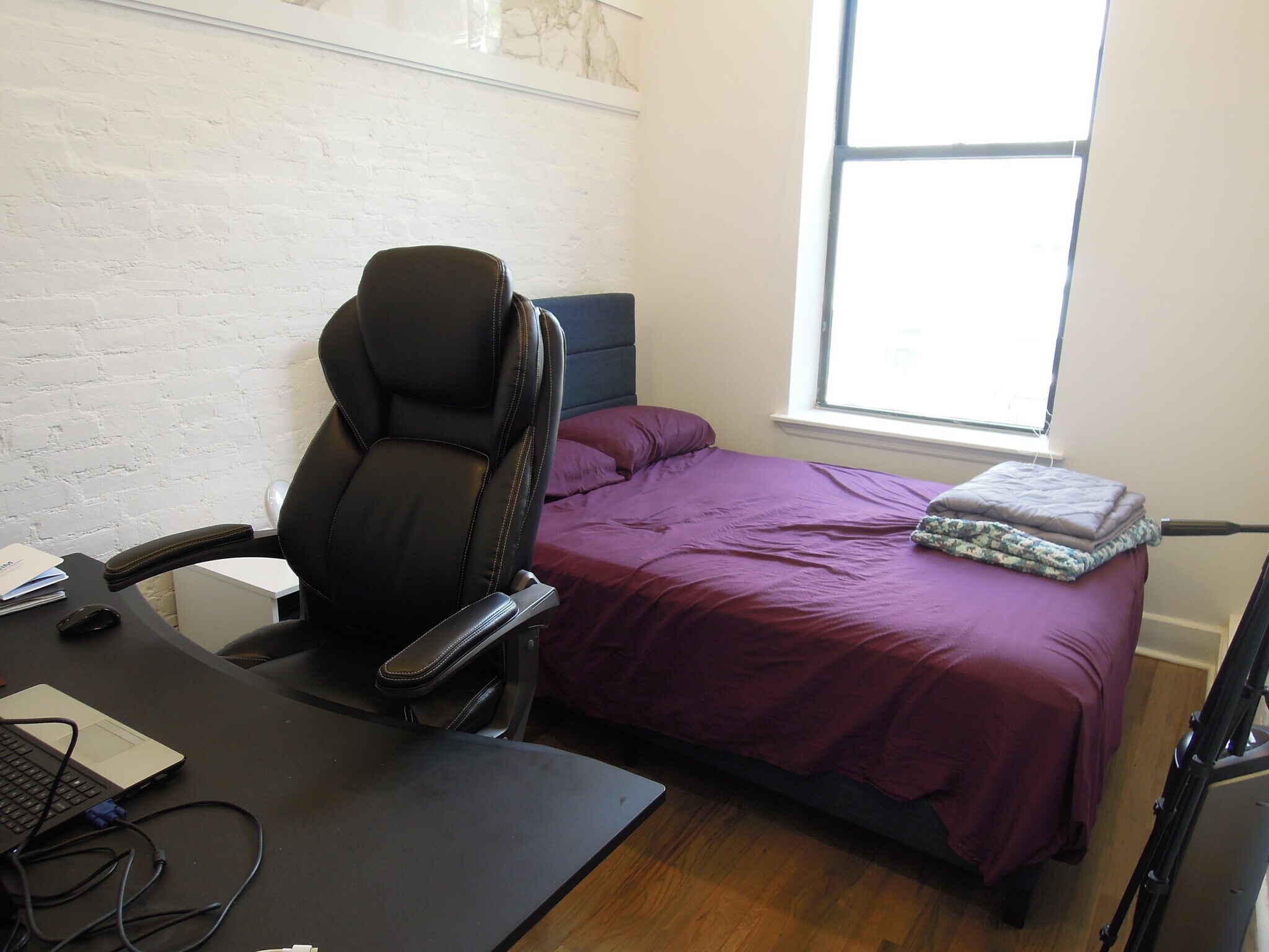 Queen Sized Sunny Bedroom - 149 W 120th St