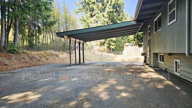 Building Photo - 6145 Cameron Ln NW