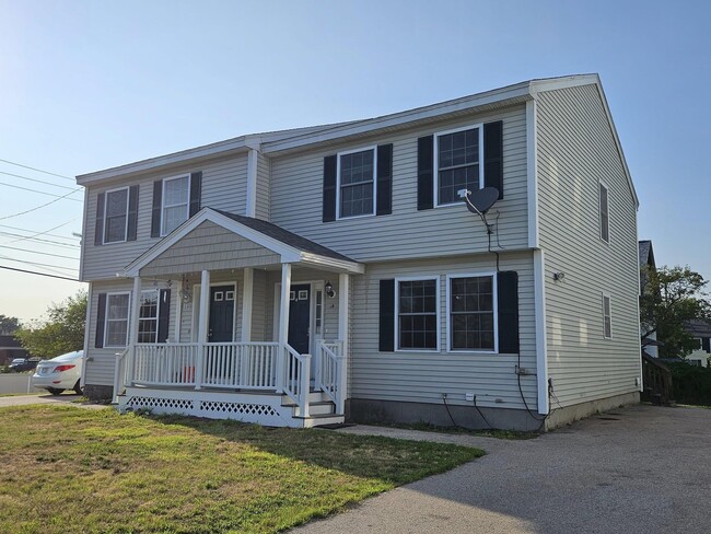Primary Photo - 18 Wayland Ave