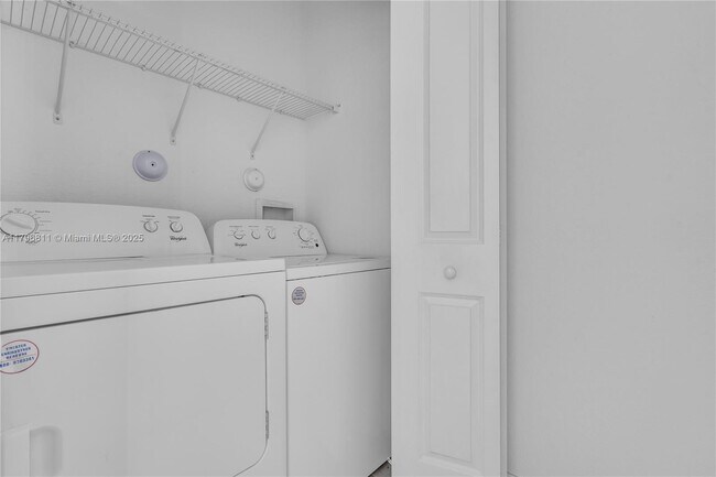 Building Photo - 209 SW 159th Way