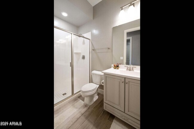 Building Photo - 3862 E Bart St