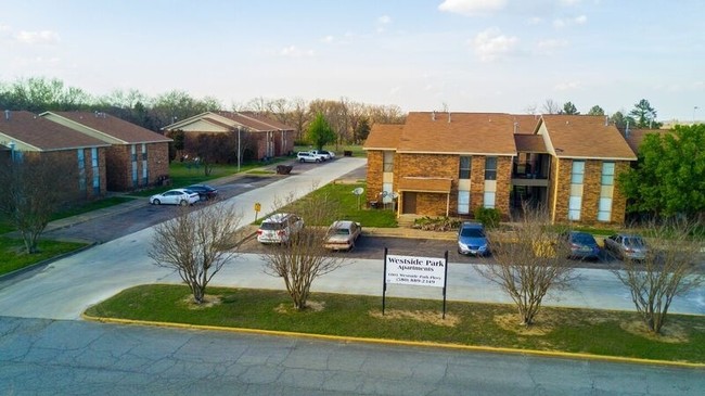 Primary Photo - Westside Park Apartments