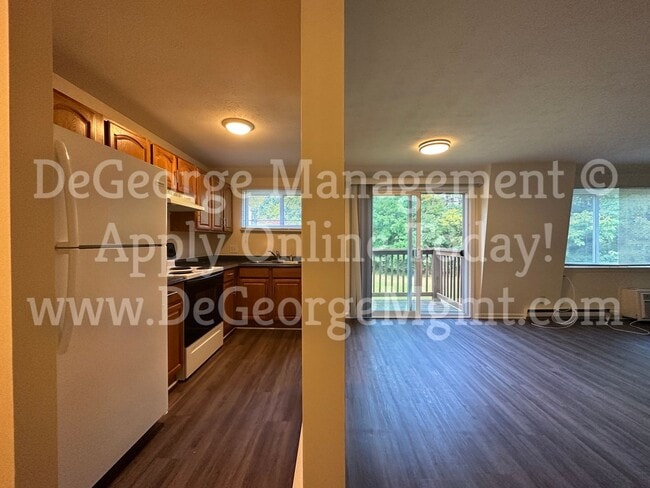 Interior Photo - Woodside Court Apartments