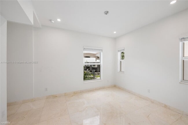 Building Photo - 5 br, 5.5 bath House - 1807 N Fort Lauderd...