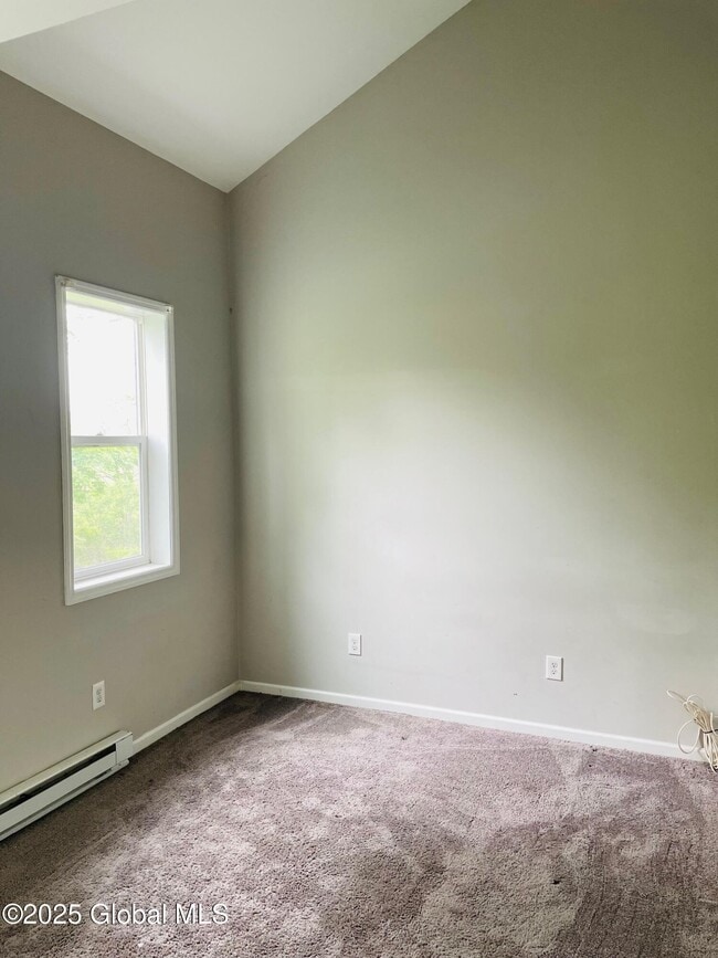 Building Photo - 1529 Clauverwie Rd