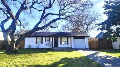 Building Photo - 409 Hanbee St