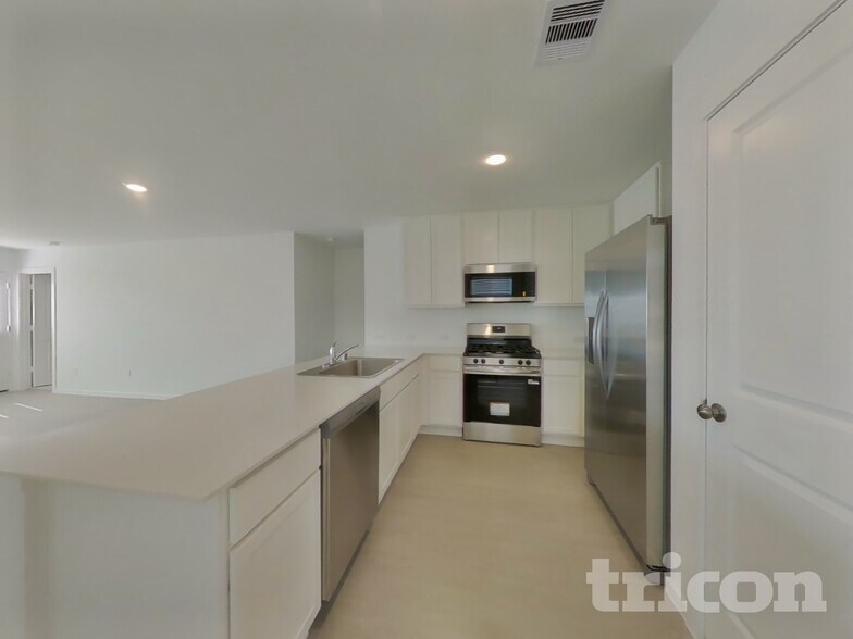 Building Photo - 1314 Gamagrass Dr