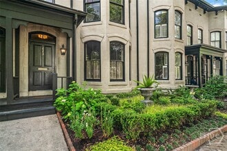 Building Photo - 623 Tattnall St