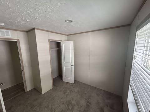 Building Photo - 1083 IN-2