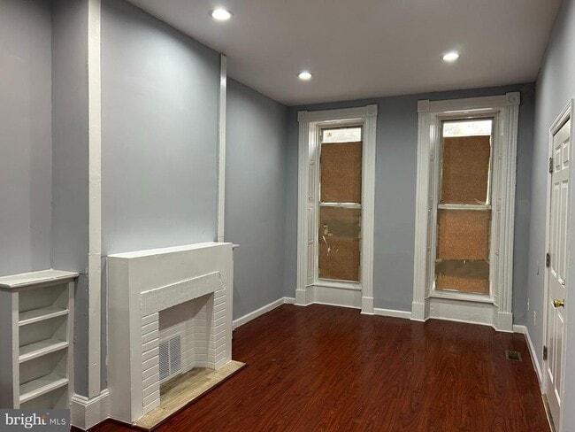 Building Photo - 813 N Fulton Ave