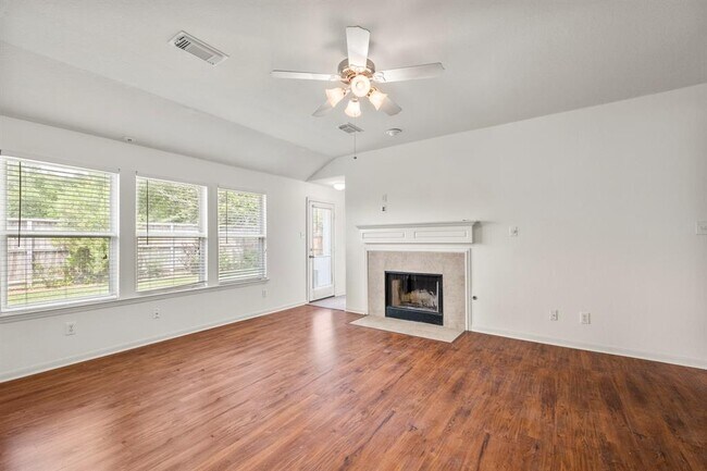 Building Photo - 3211 Falcon Trail Dr