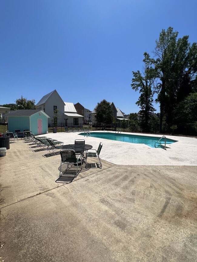 Building Photo - Deerfield II Condo- Unit 429-07