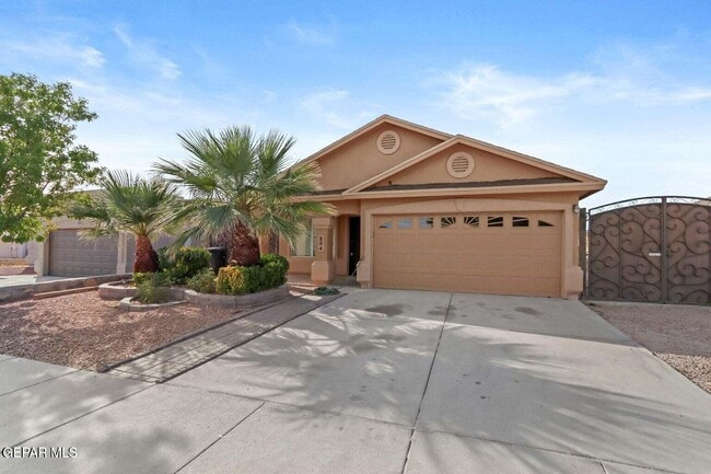 Building Photo - 804 Desert Cactus Dr