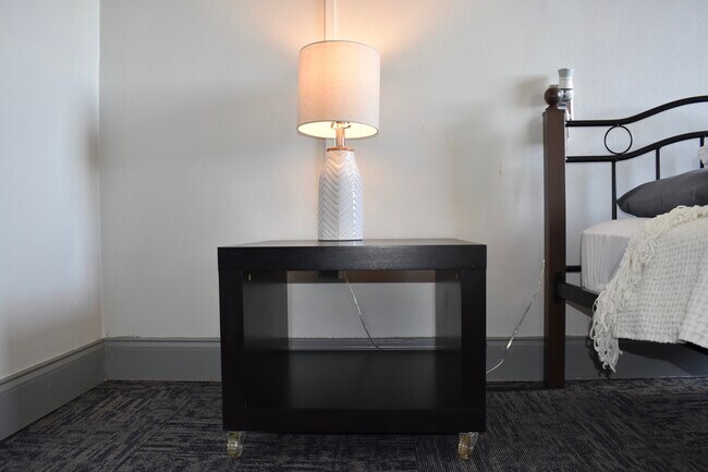 Building Photo - 274 Boulevard NE