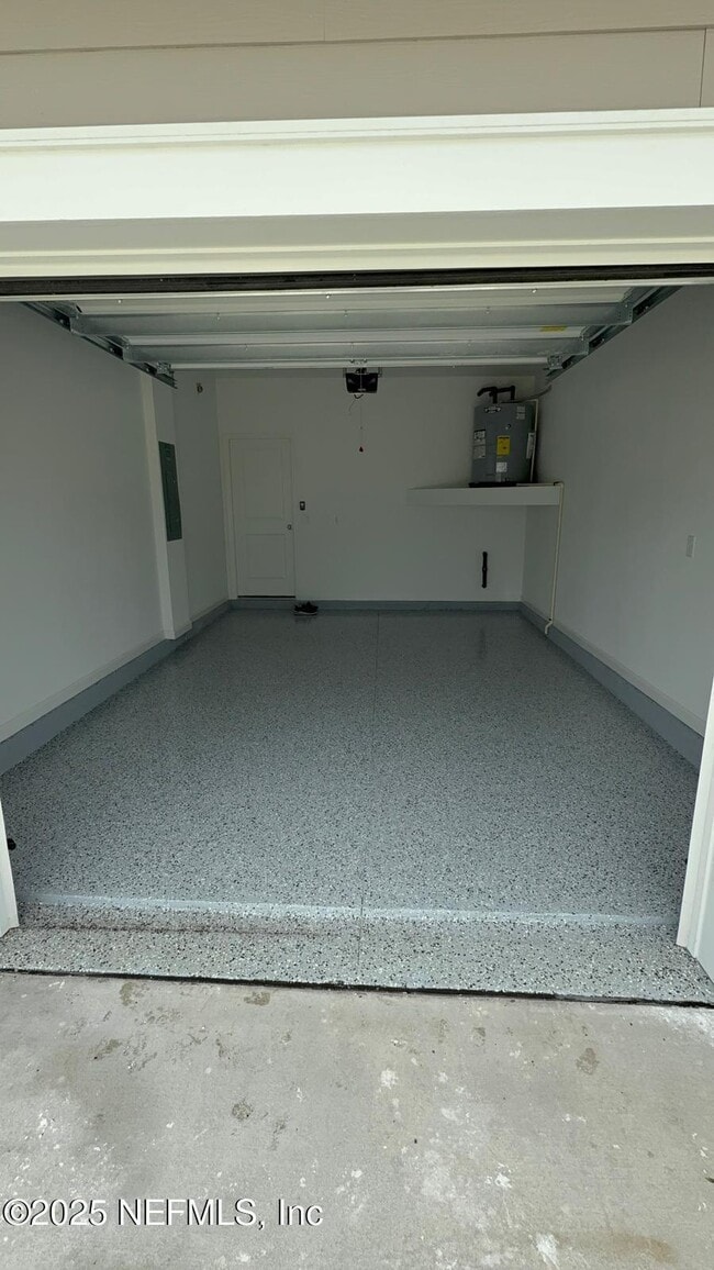 Building Photo - 3970 Silver Hay Ln