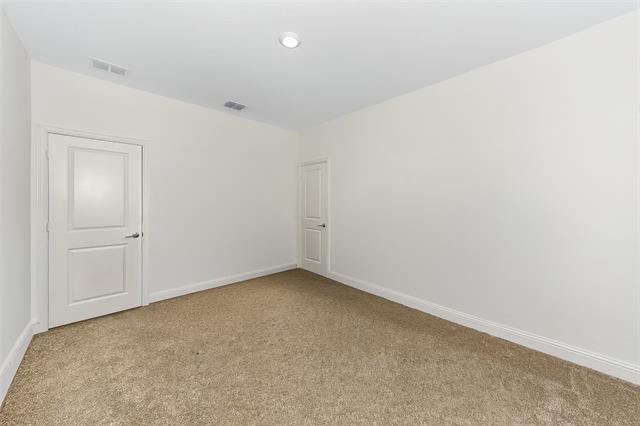 Building Photo - 1417 Eagle Feather Way