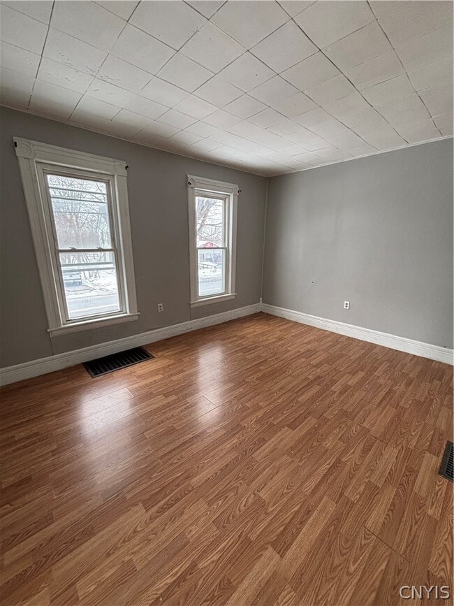 Building Photo - 702 Leray St