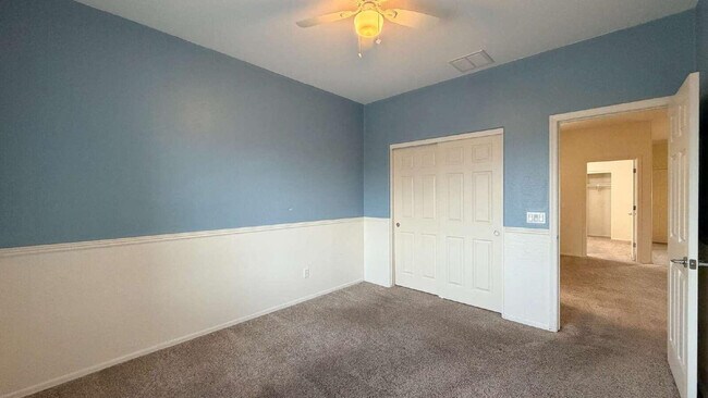 Building Photo - 18175 N Cook Dr