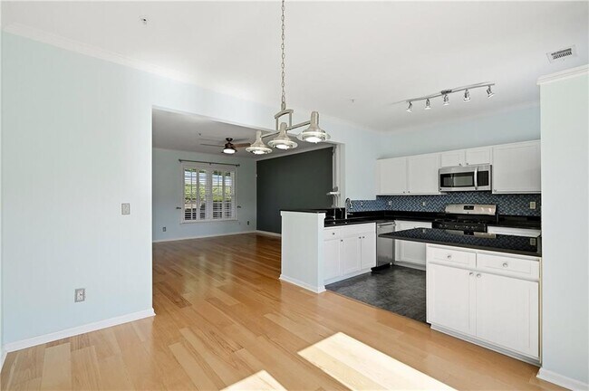 Building Photo - 1130 Kilmington Ct
