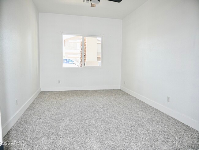 Building Photo - 1187 E Cowboy Cove Trail