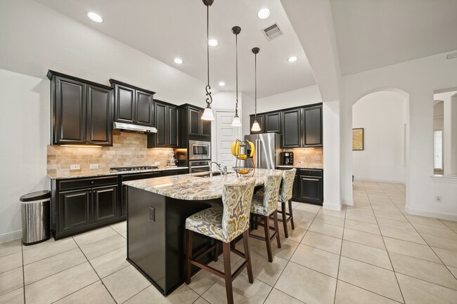 Building Photo - 7413 Woodward Springs Dr