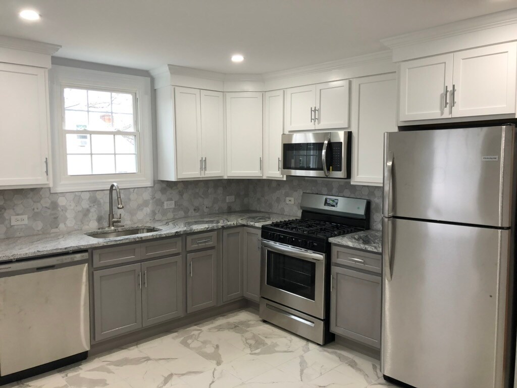 Kitchen 2 - 16 Avenue E