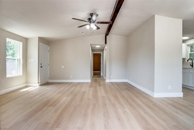 Building Photo - 2406 White Oak Trail