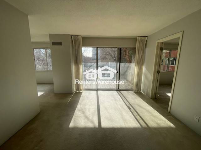 Building Photo - 2525 Main St