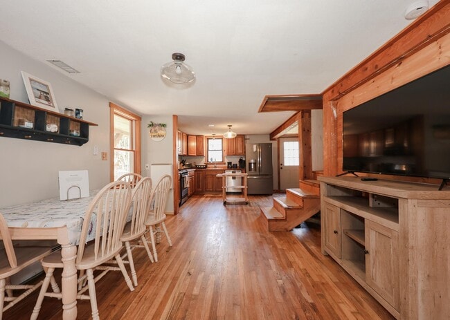 Building Photo - 40 Chemung Rd