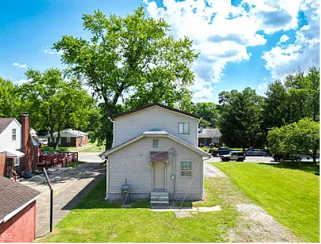 Building Photo - 3736 Kinnear Ave