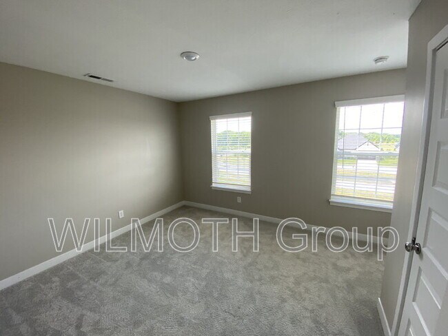 Building Photo - 7259 Barker St