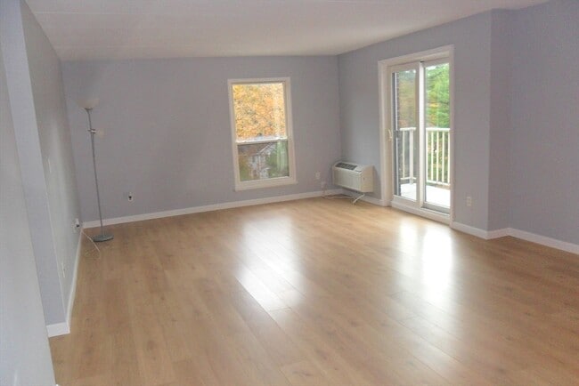 Building Photo - 147 Turner Rd