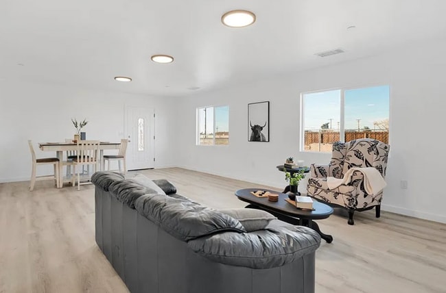 Building Photo - 3 BEDROOM - NEW CONSTRUCTION