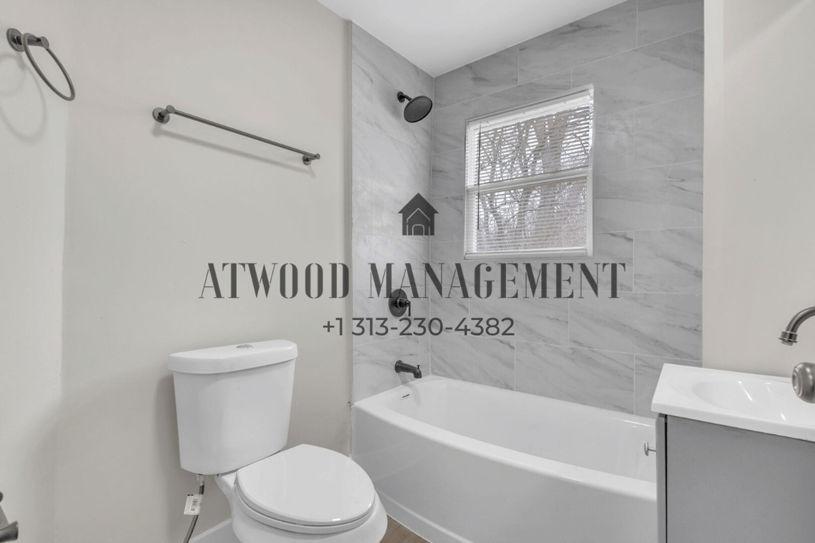 Building Photo - This beautifully updated 3-bedroom, 1-bath single-family home is ready for move-in!