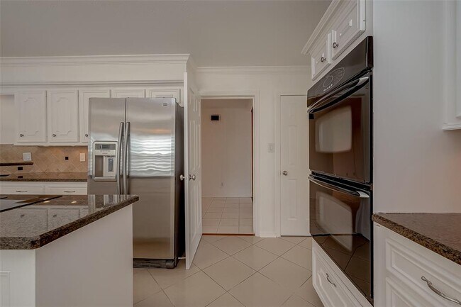Building Photo - 20206 Cadogan Ct