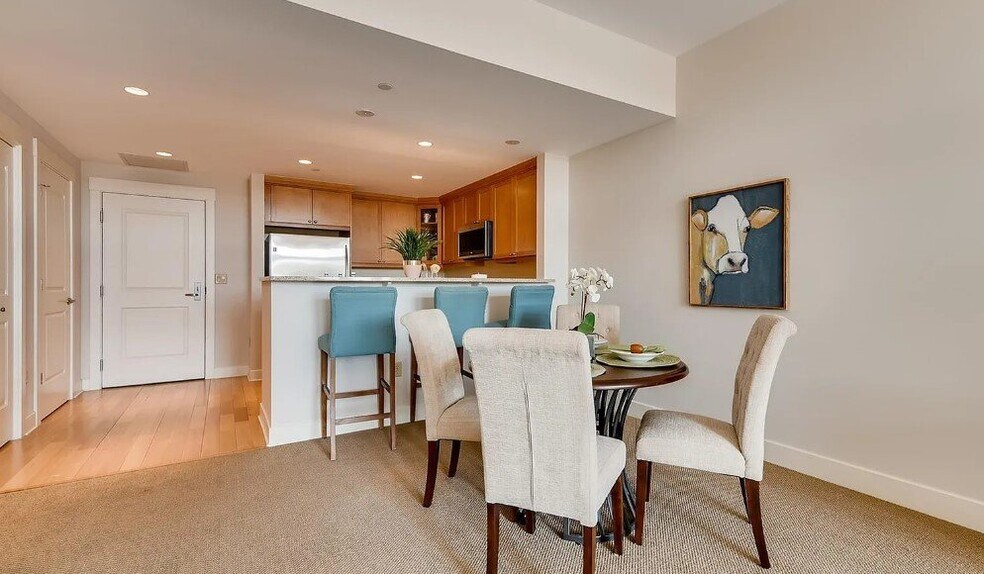 Building Photo - 7220 W Bonfils Pl