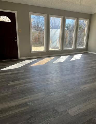 Building Photo - 3012 Barrington Ct