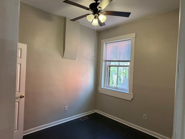 Building Photo - 1702 S 2nd St