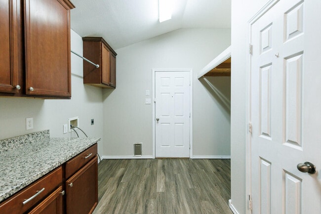 Building Photo - 6705 91st Pl