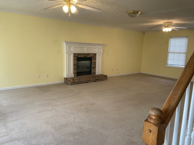 Building Photo - 8206 Gamblers Choice Trl