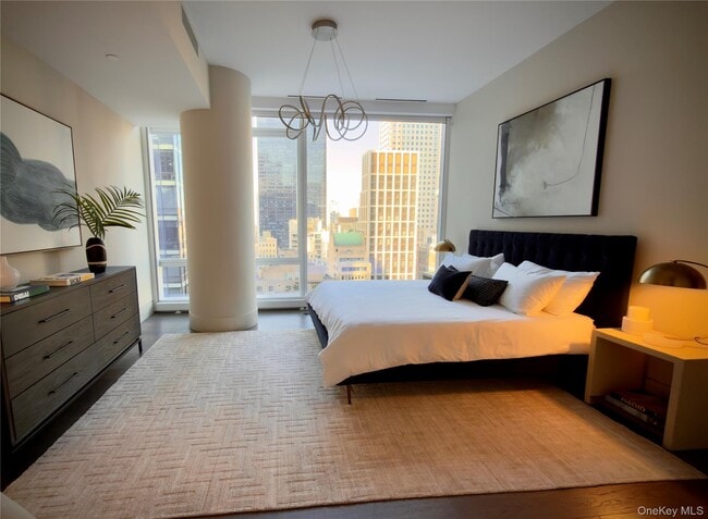 Building Photo - 18 W 53rd St