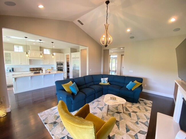 Building Photo - Wilder, Orinda!!!  4 Bed, 4.5 Bath, apx 3,380 Sq Ft.