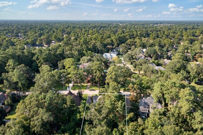 Building Photo - 2807 4 Pines Dr