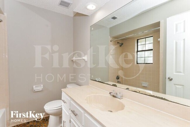 Building Photo - 6705 Boylston Dr