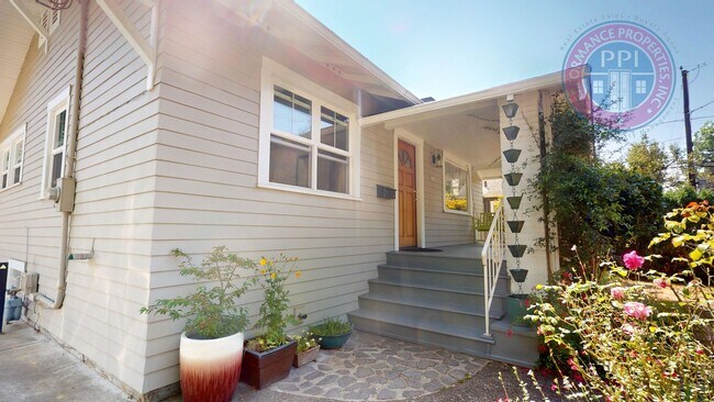 Building Photo - 2626 SE 64th Ave