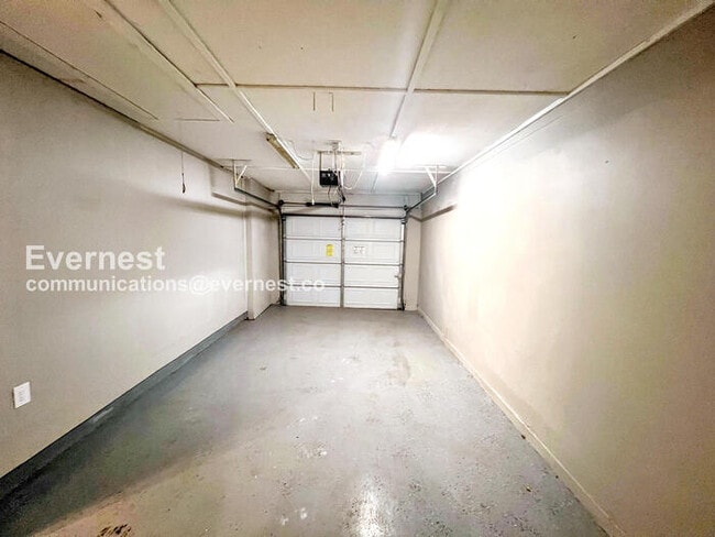 Building Photo - 89 Pheasant Run Dr