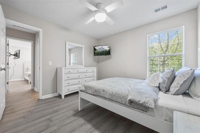 Building Photo - 4266 Cabretta Dr