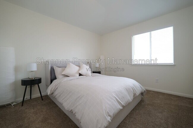 Building Photo - 1203 Lavender Shade Ct