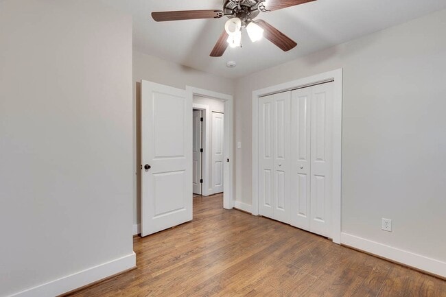 Building Photo - Cute & Private 3BR Home Ready for Move-In